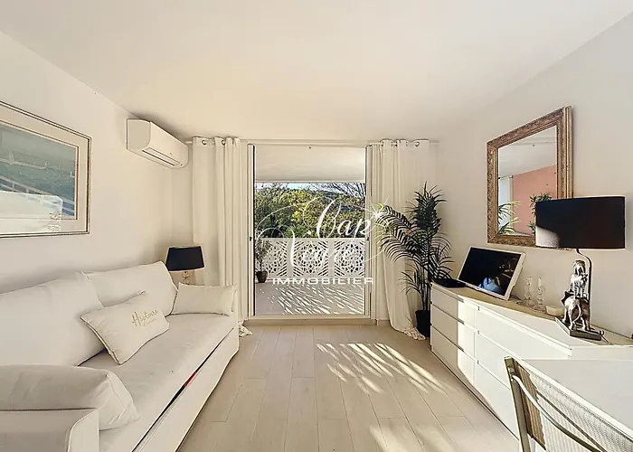 2 Personnes Chic Et Cosy A 5 Min De La De Cavaliere Appartement Aigue-Belle
