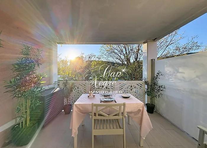 2 Personnes Chic Et Cosy A 5 Min De La De Cavaliere Appartement Aigue-Belle